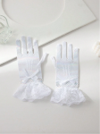 balti cimdi meitenēm, eleganti cimdi svinībām, bērnu cimdi kāzām, svētku aksesuāri meitenēm, romantiski cimdi ar bantīti, meiteņu cimdi svinīgiem gadījumiem