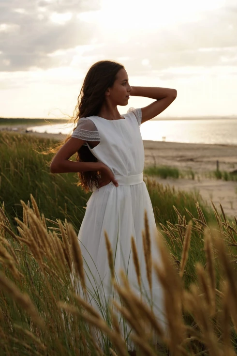 svētku kleitas meitenēm, svinīgas kleitas meitenēm, kleitas meitenēm, bērnu kleitas, skaistas kleitas meitenēm, izlaiduma kleitas meitenēm, līgavas māsas kleita, princešu kleitas meitenēm,